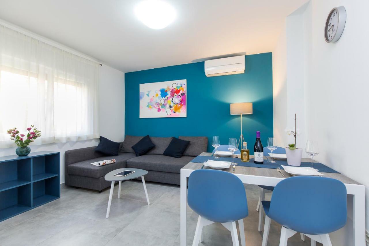 Apartment Dora Rabac Exteriör bild