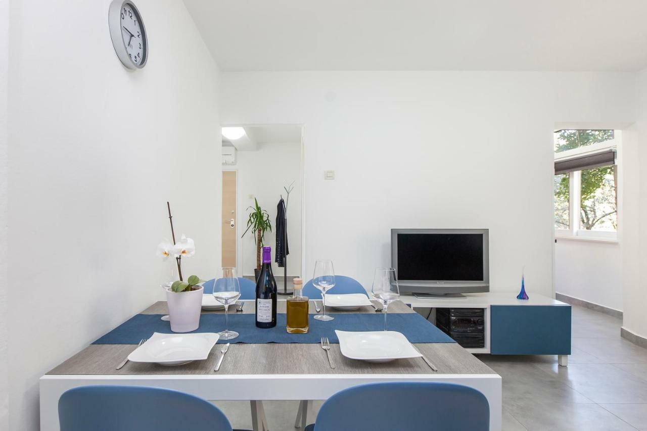 Apartment Dora Rabac Exteriör bild