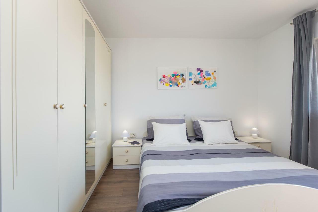 Apartment Dora Rabac Exteriör bild